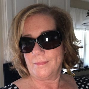 Meet your Posher, Marianne